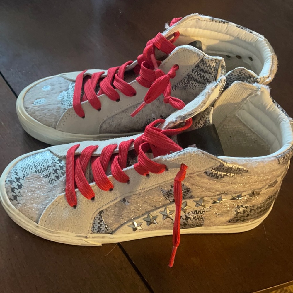 Steve Madden Sneakers